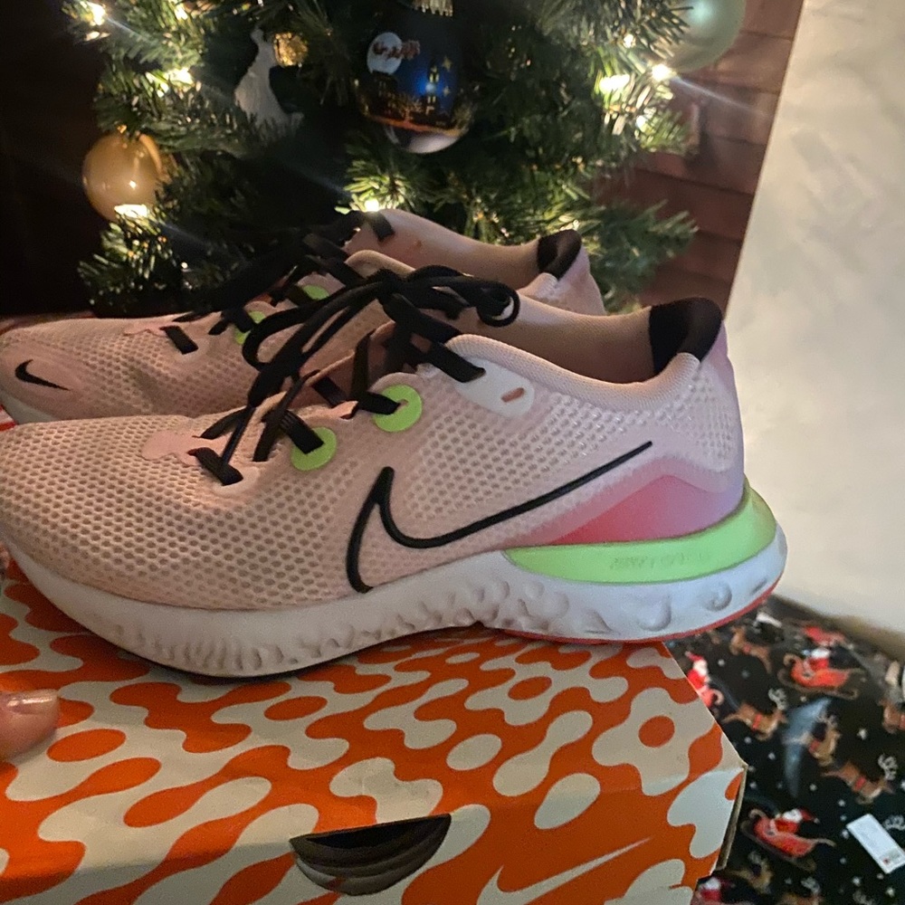 Nike Sneakers size 7 Renew ladies